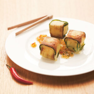 Kaaspakketjes met honing en fruitige chilisaus